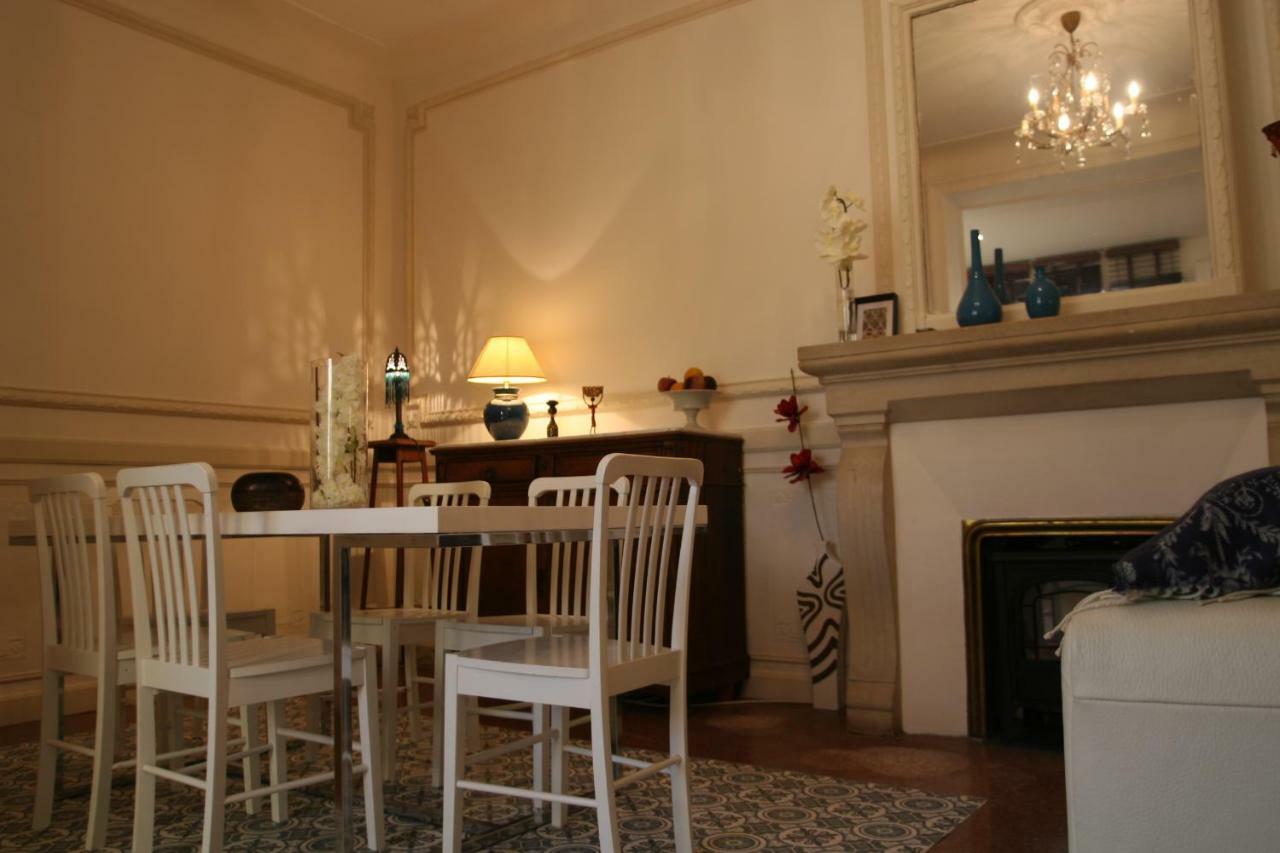 Appart Charme Arenes Nîmes Eksteriør billede
